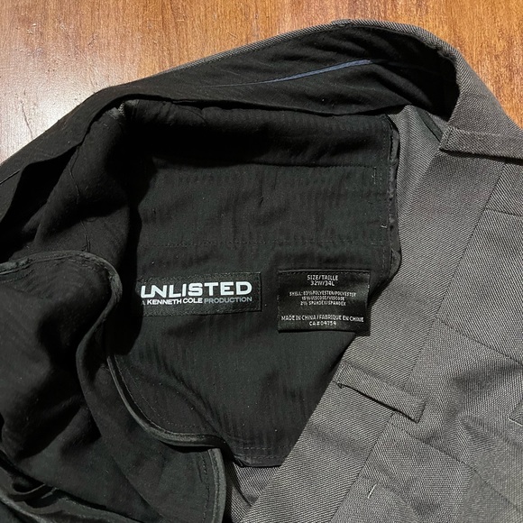 Grey Kenneth Cole Suit- excellent condition - Picture 4 of 6